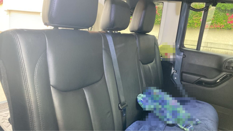 内装後方シート