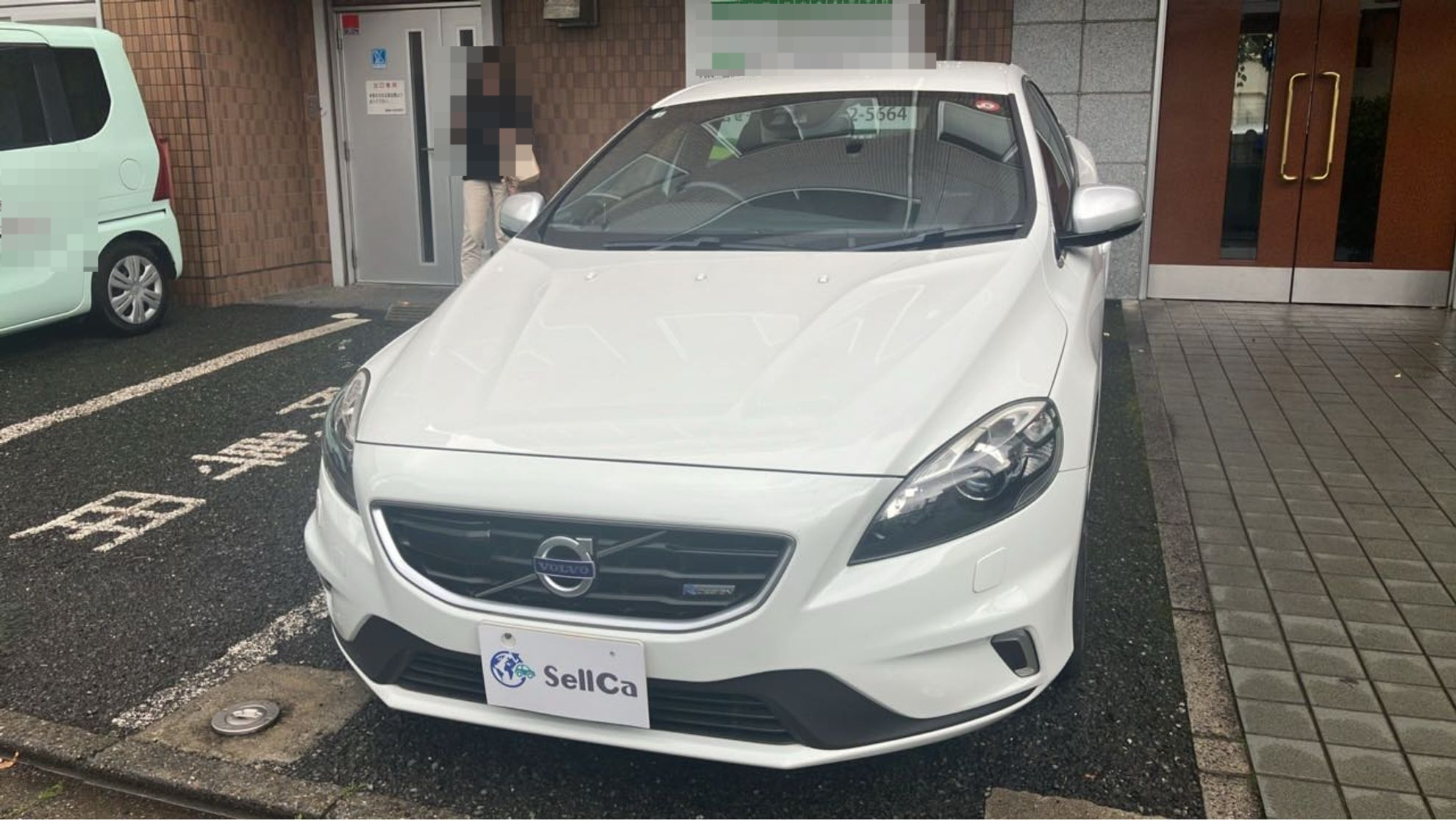 2024年6月成約のＶ４０ Ｔ５ Ｒデザインのメイン画像