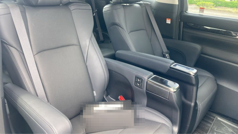 内装後方シート