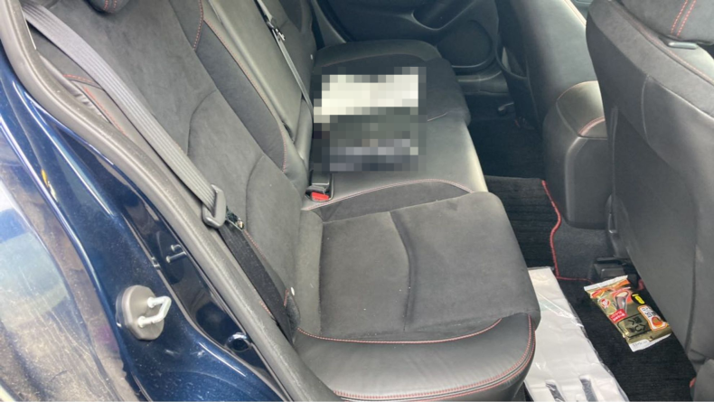 内装後方シート