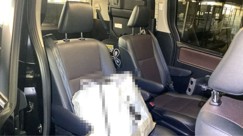 内装後方シート