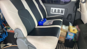 内装後方シート