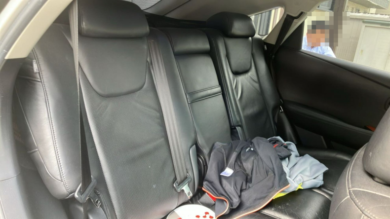 内装後方シート