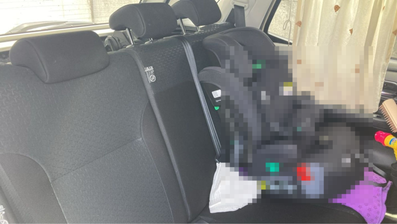 内装後方シート