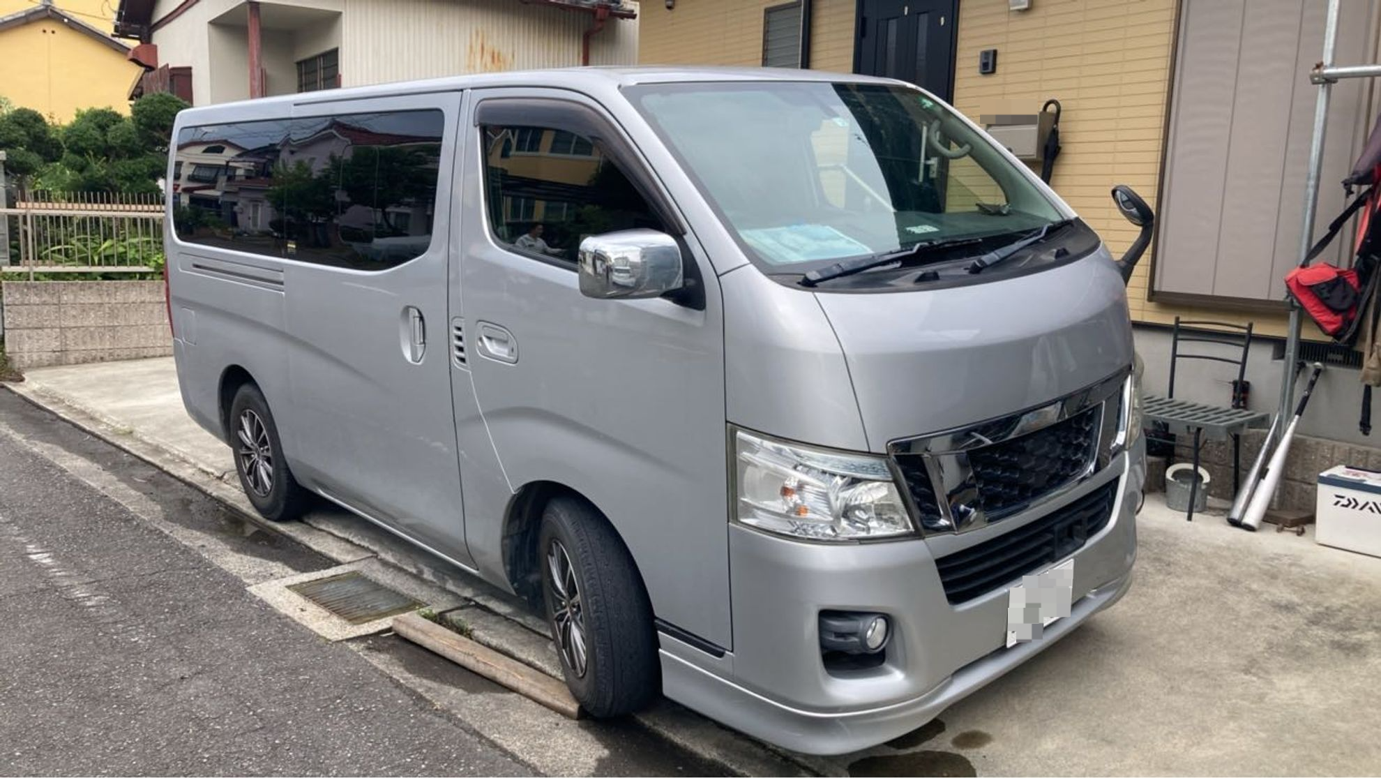 日産 NV350キャラバンバンの車種サムネイル画像