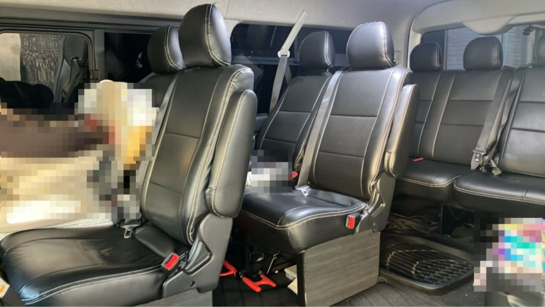 内装後方シート