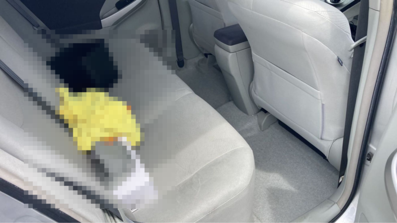 内装後方シート