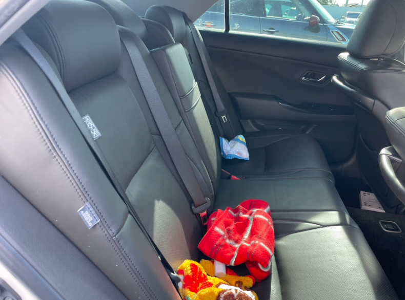 内装後方シート