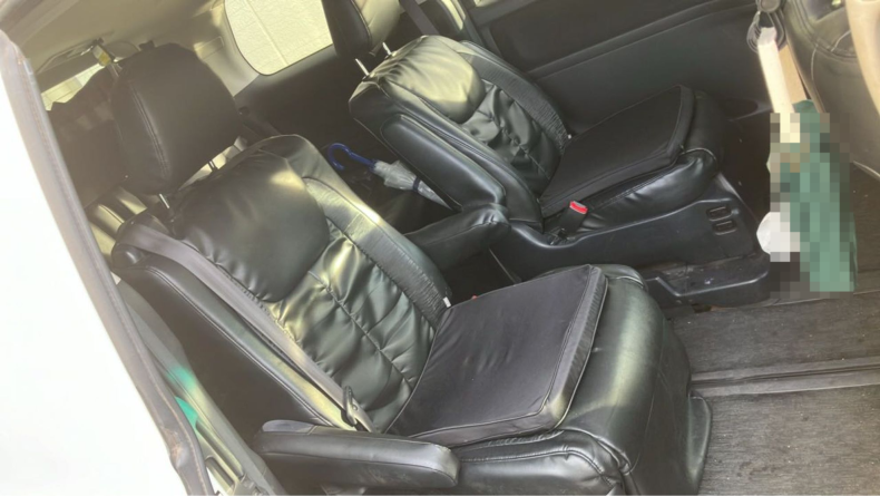 内装後方シート