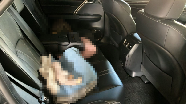 内装後方シート