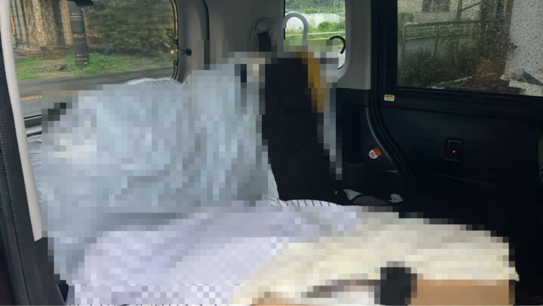 内装後方シート