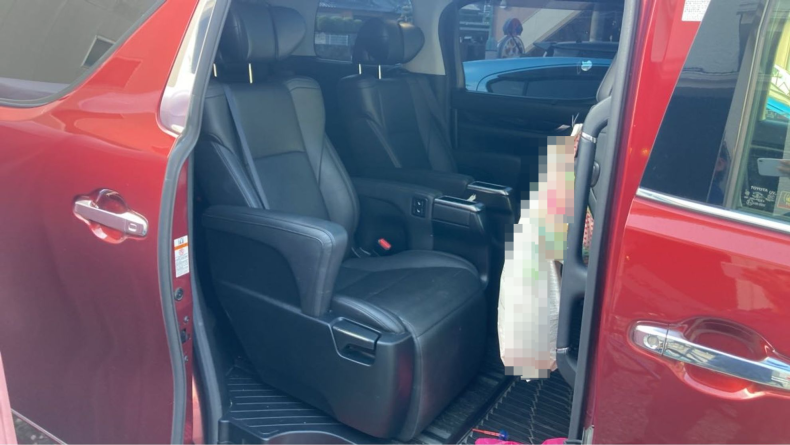 内装後方シート