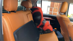 内装後方シート