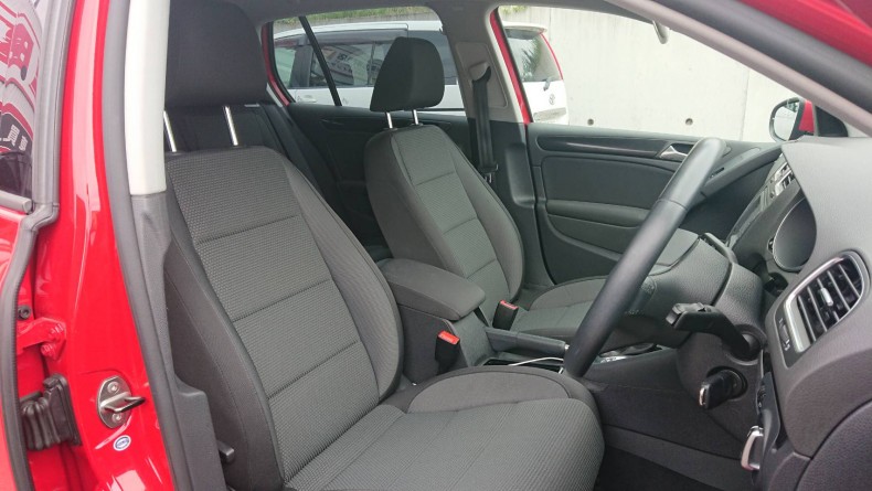 内装前方シート