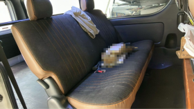 内装後方シート