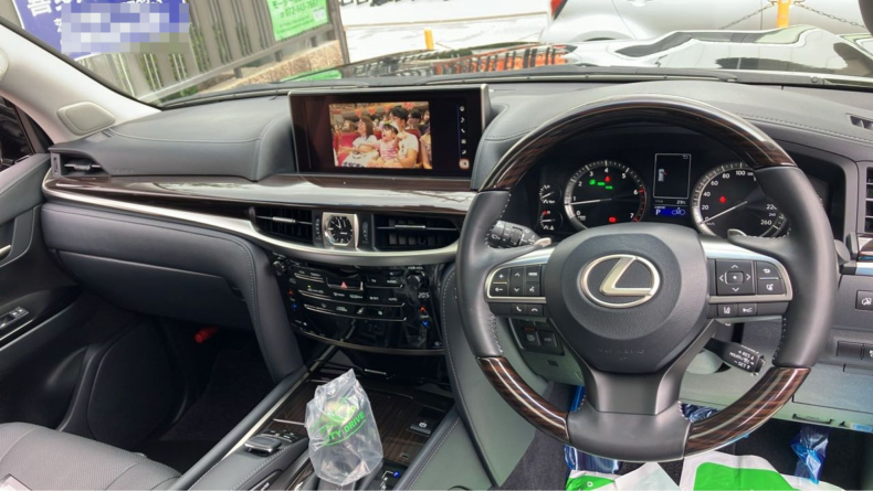 内装インパネ全体