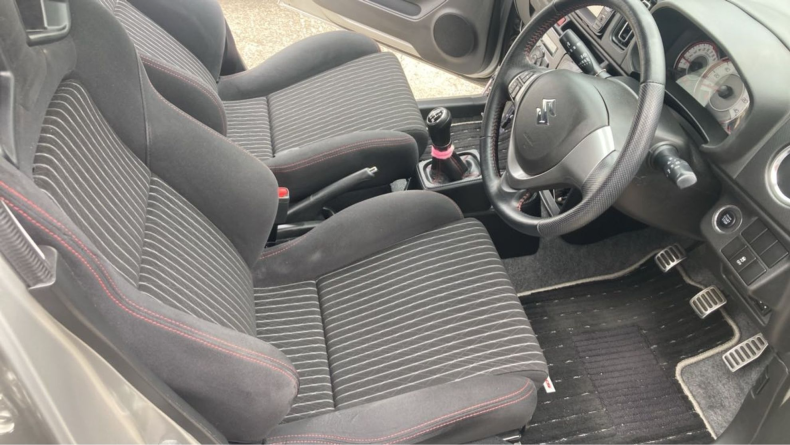 内装前方シート