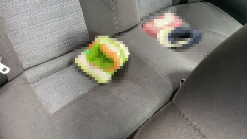 内装後方シート