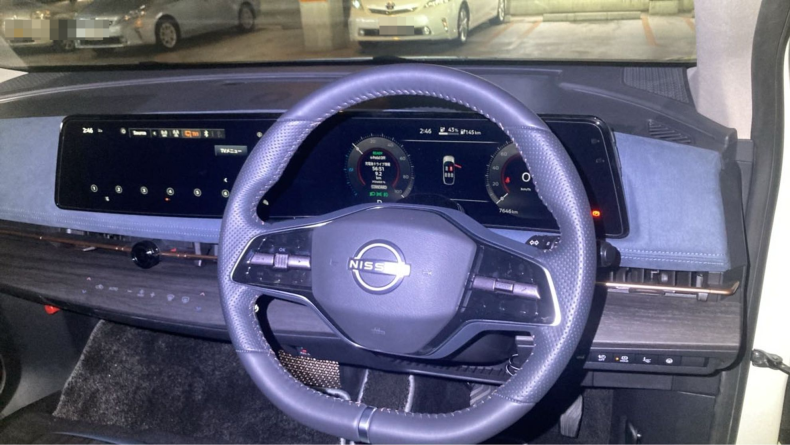 内装インパネ全体