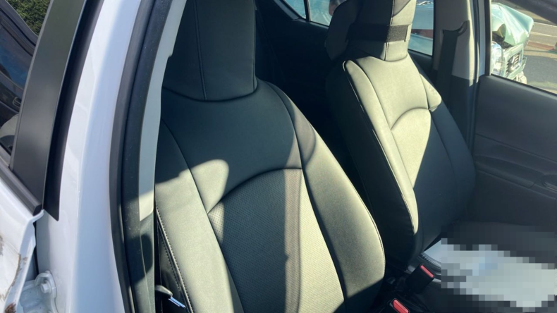 内装前方シート