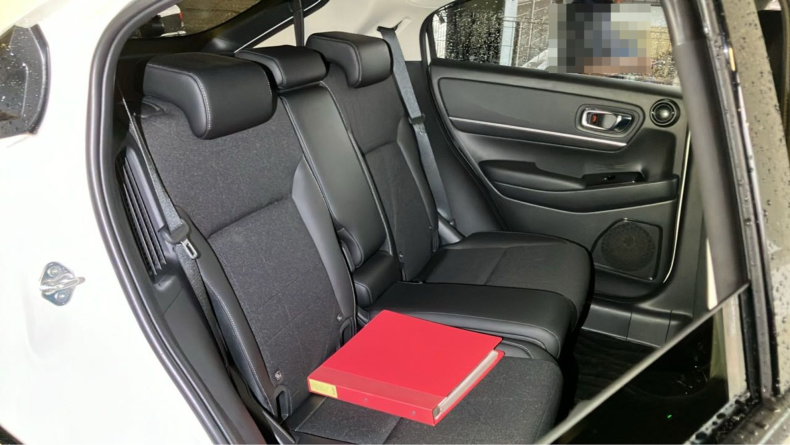 内装後方シート