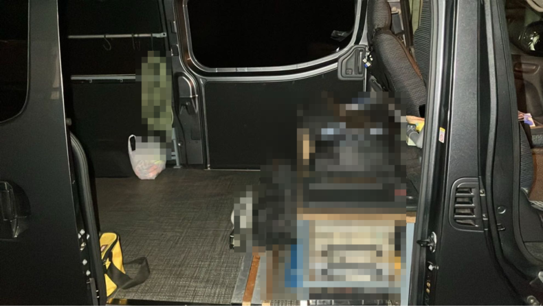 内装後方シート