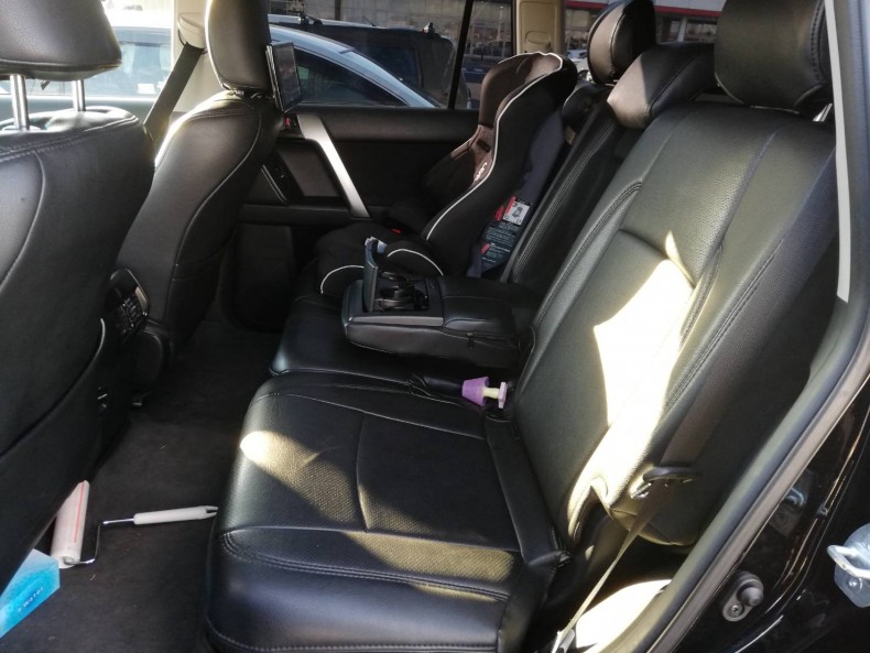 内装後方シート