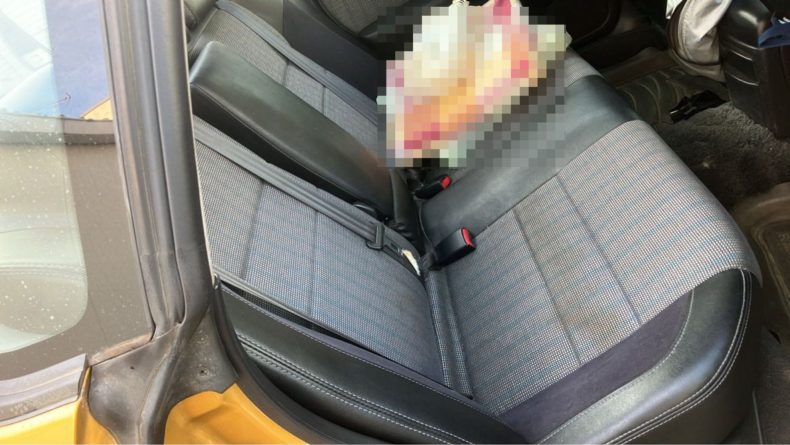 内装後方シート