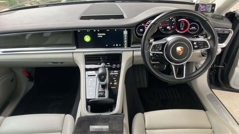 内装インパネ全体