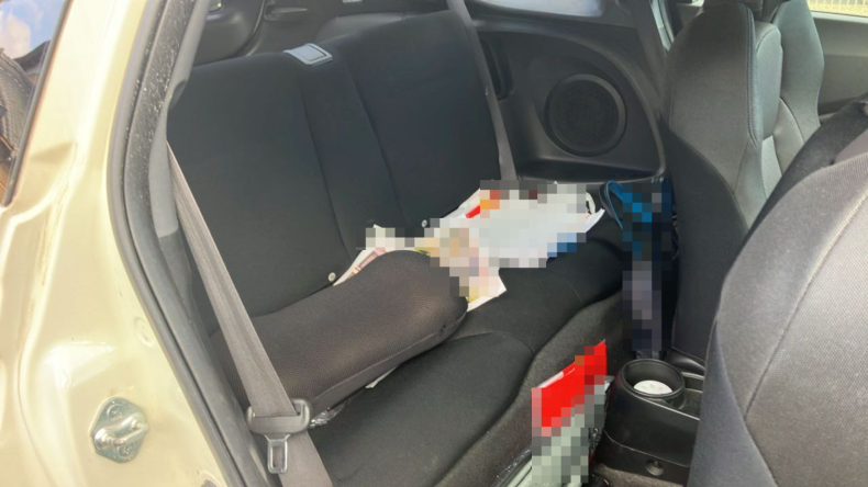 内装後方シート