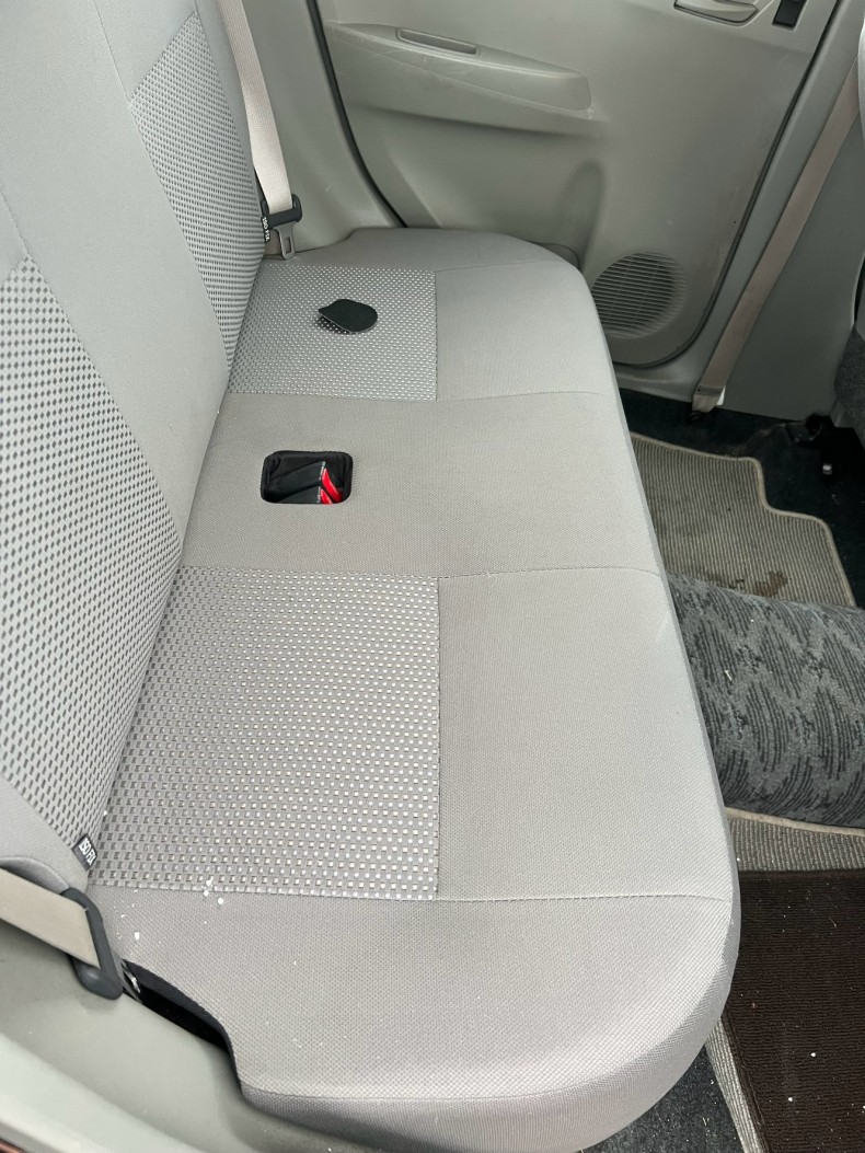 内装後方シート