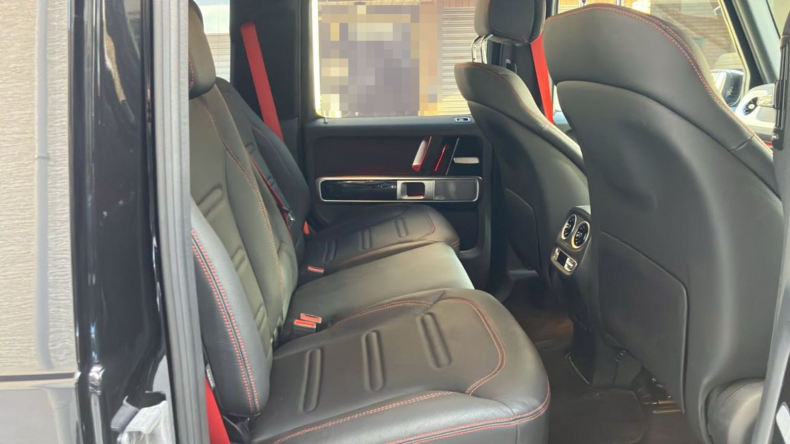 内装後方シート