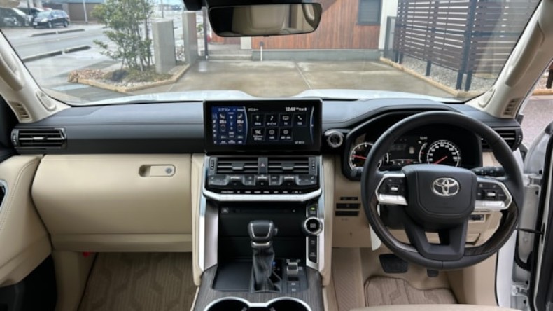 内装インパネ全体