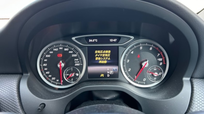 内装メーター