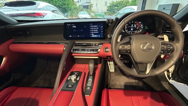 内装インパネ全体