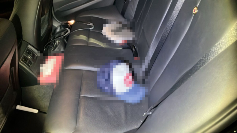 内装後方シート