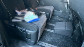 内装後方シート