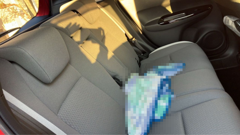 内装後方シート