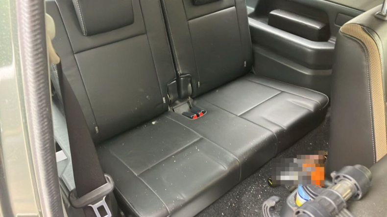 内装後方シート