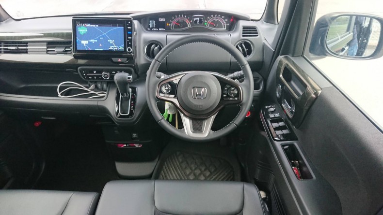 内装インパネ全体