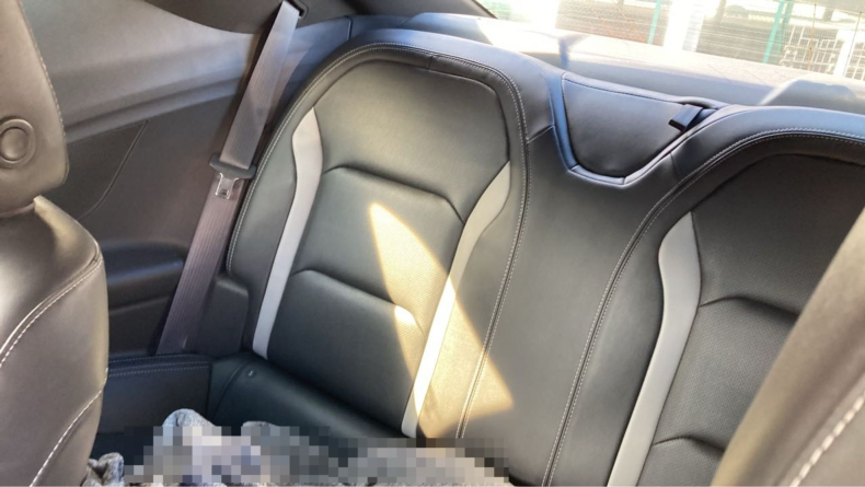 内装後方シート