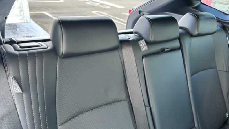 内装後方シート