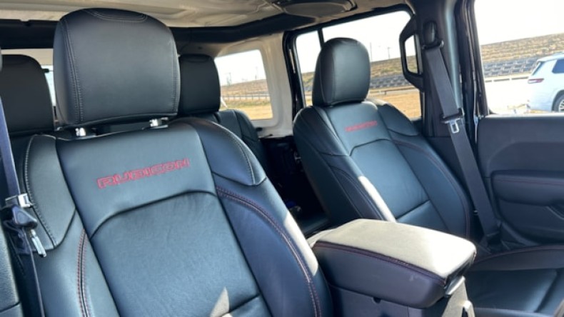 内装前方シート