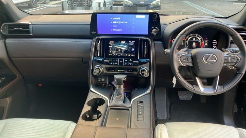 内装インパネ全体