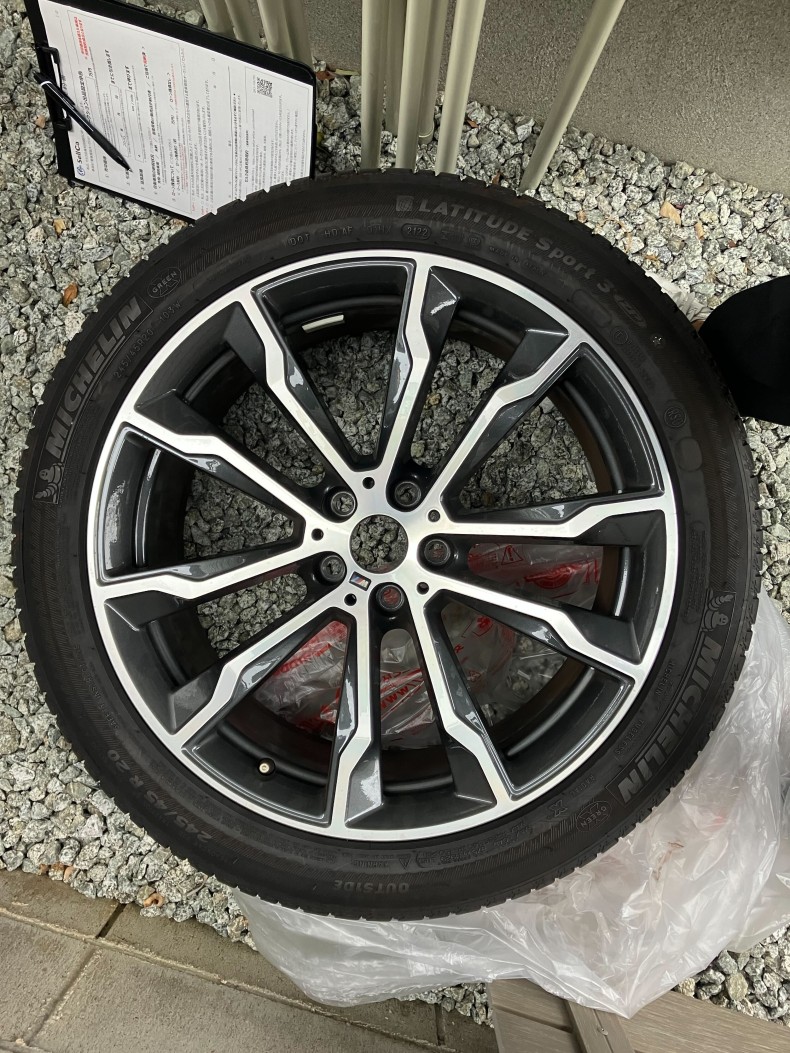 タイヤホイール後