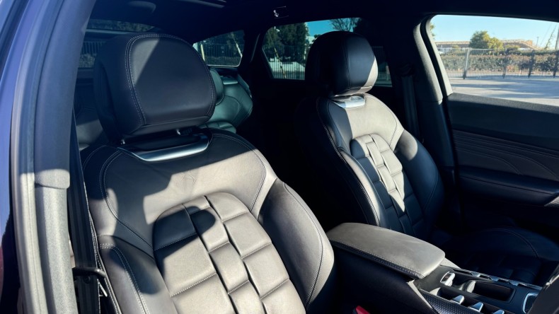 内装前方シート