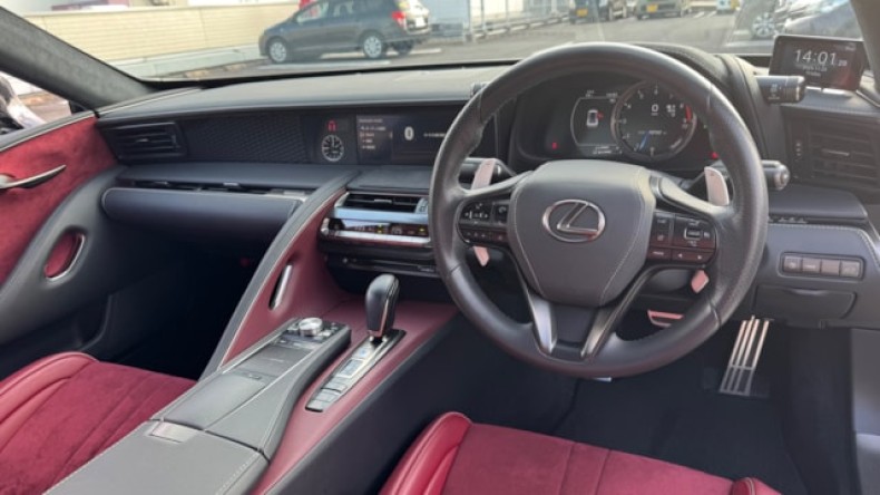 内装インパネ全体