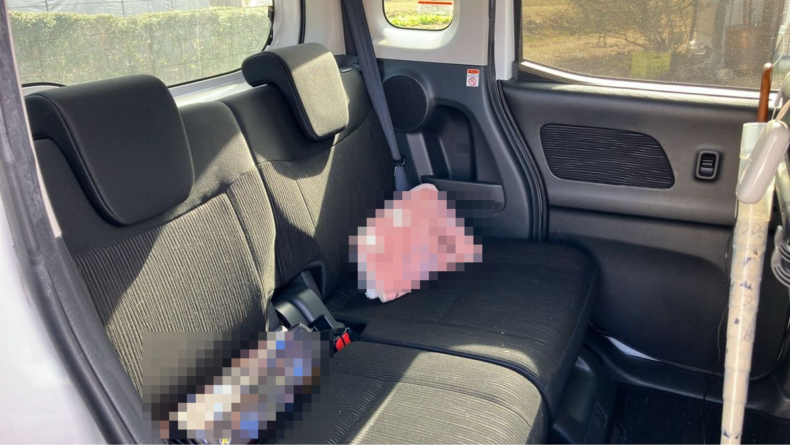 内装後方シート