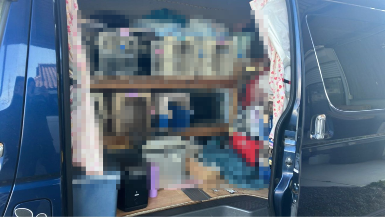 内装後方シート