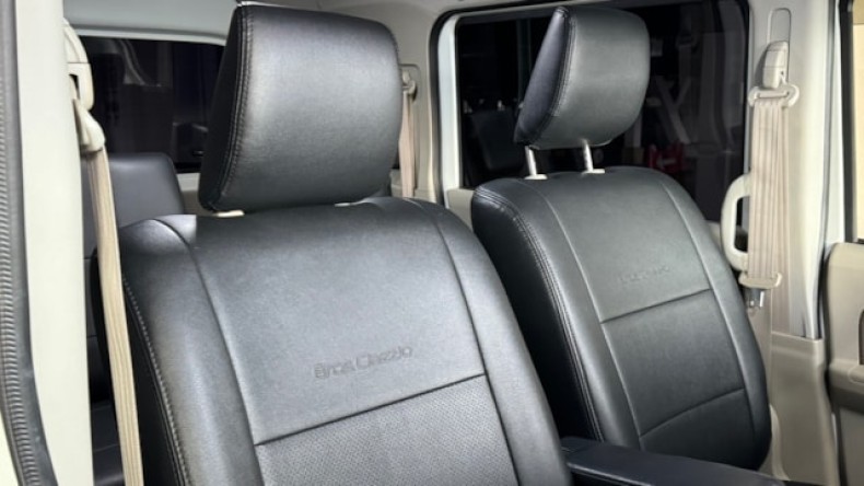 内装前方シート